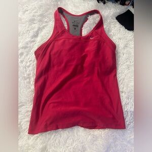 Women’s Nike size large tank top built in padding bin 2